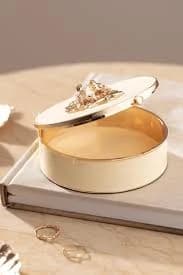 Clarice Box